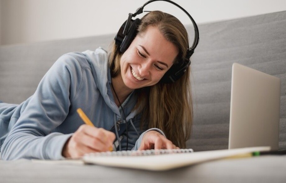 German language classroom with interactive learning materials